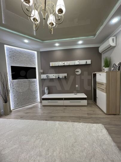 2-к. квартира, 80 м², 10/10 эт.