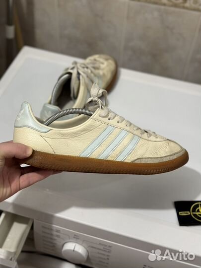 Кроссовки adidas