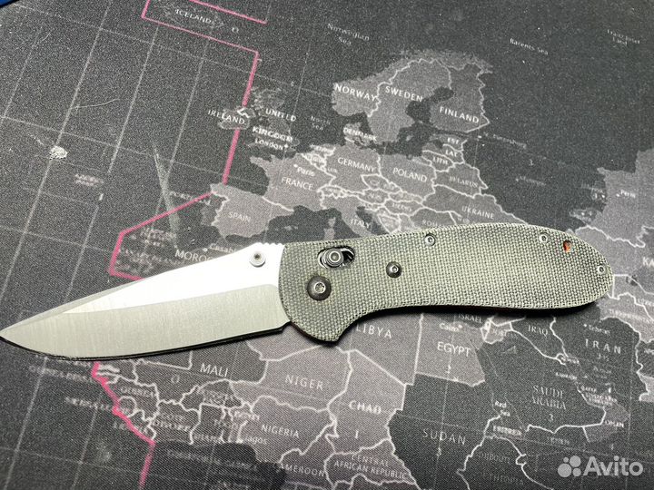 Нож складной benchmade