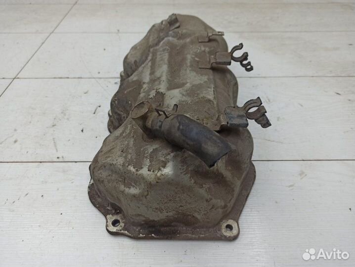 Клапанная крышка левая Nissan Pathfinder 1 VG30E