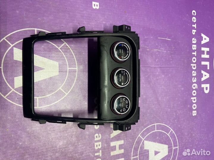 Центральная консоль Suzuki Sx 4 YA21S M16A 2007