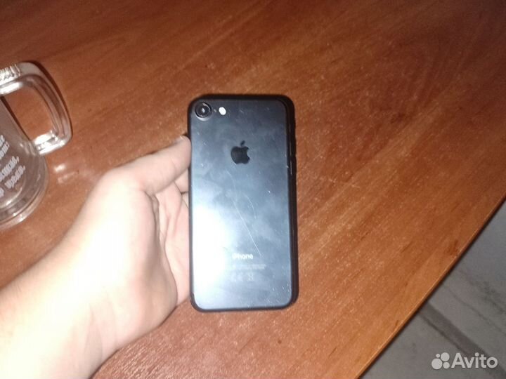 iPhone 7, 32 ГБ