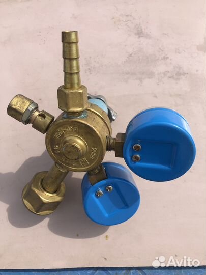 Редуктор на кислородный балон
