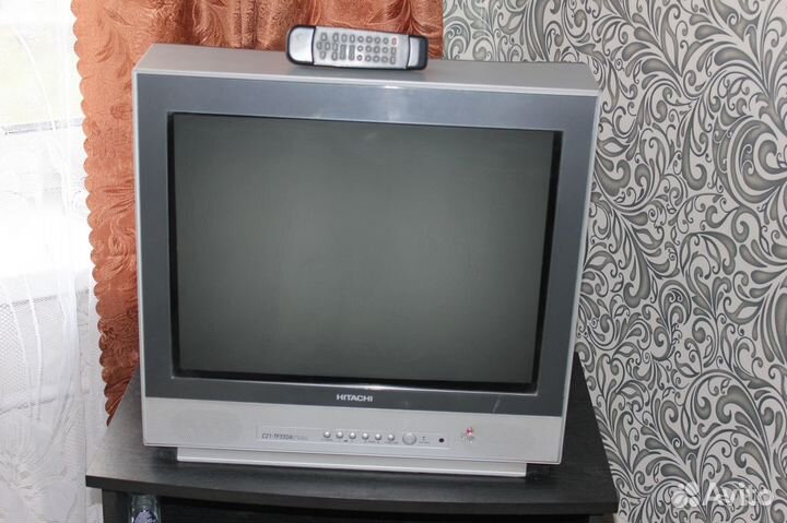 Продам телевизор hitachi