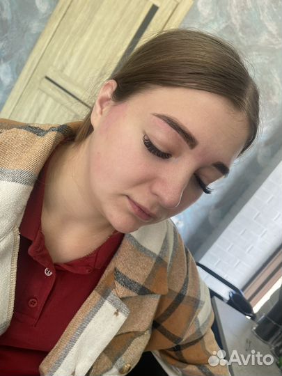 Наращивание ресниц -архитектура бровей