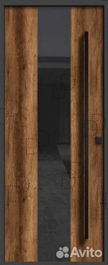 Металлическая входная дверь с длинной ручкой