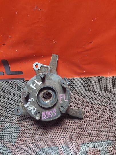 Ступица передняя левая toyota estima ACR30