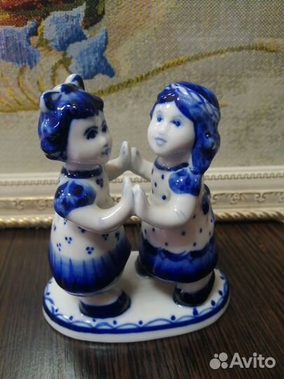 Фигурка гжель