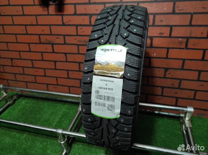 Ikon Tyres Nordman 5 185/65 R15 92T