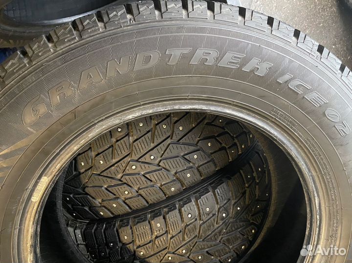 Dunlop Grandtrek Ice 02 225/65 R17 106T