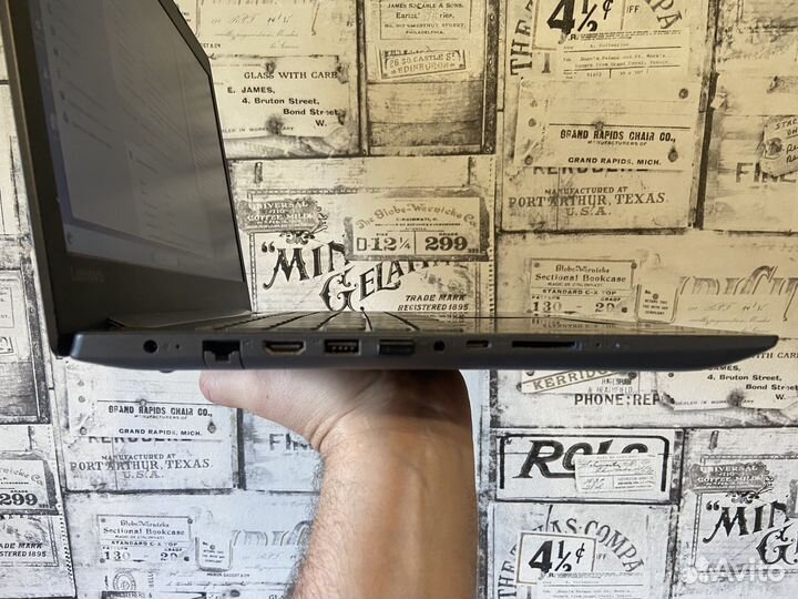 Игровой Lenovo i3-7020/8Gb/MX110 2Gb/SSD480