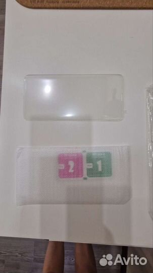 Чехлы для Samsung galaxy s10 plus (б/у) +стекло