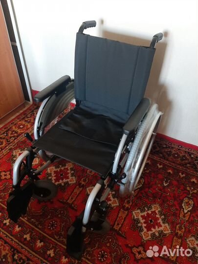 Инвалидная коляска складная новая
