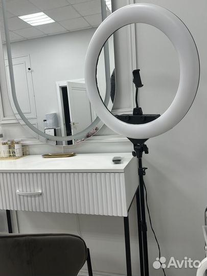 Кольцевая лампа