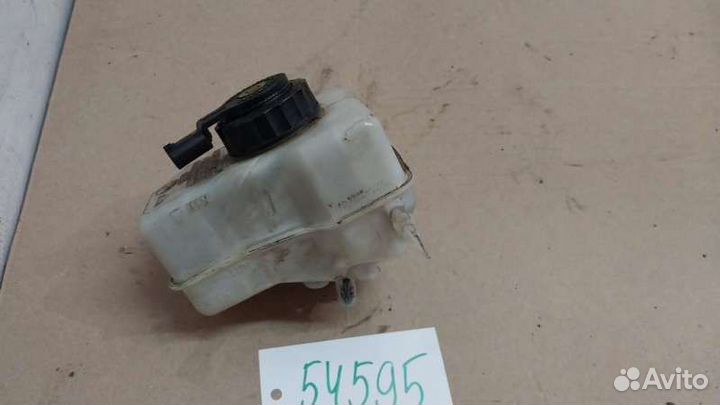 Бачок главного тормозного цилиндра BMW 1-serie E87