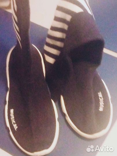 Кроссовки чулки 700