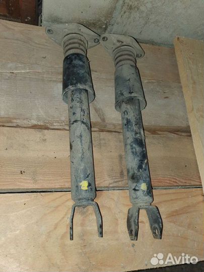 Задние стойки Ауди A8, S8 4.2 AT quattro кузов 4D2