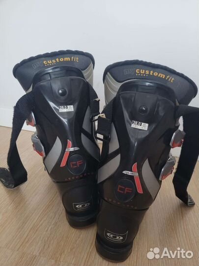 Горнолыжные ботинки