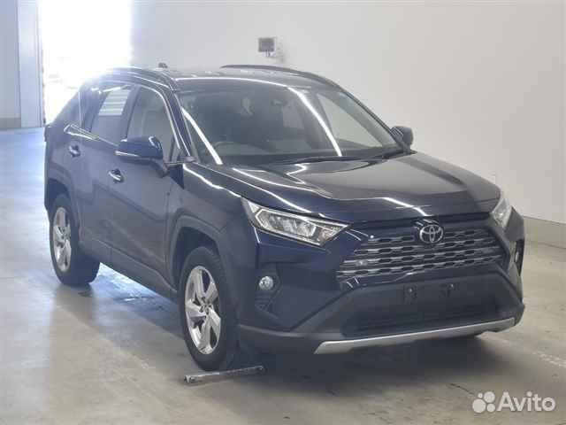 В разборе Toyota Rav 4 2019 год