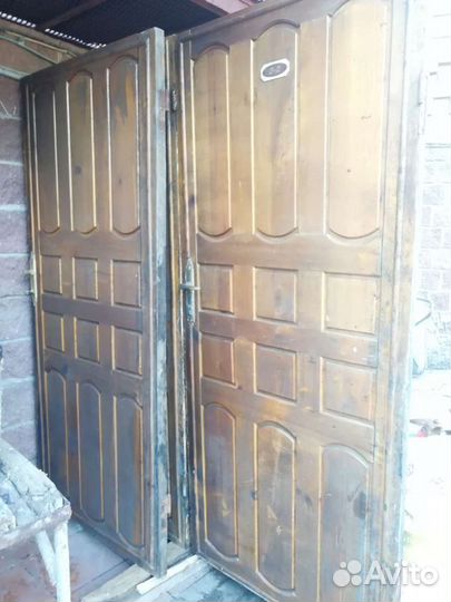 Двери деревянные, из лиственницы, экслюзив