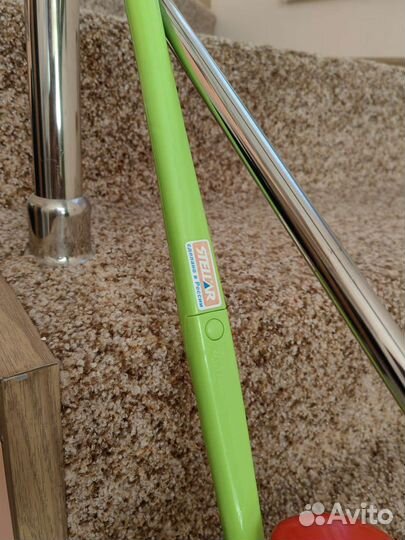 Игрушка каталка с ручкой вертолет