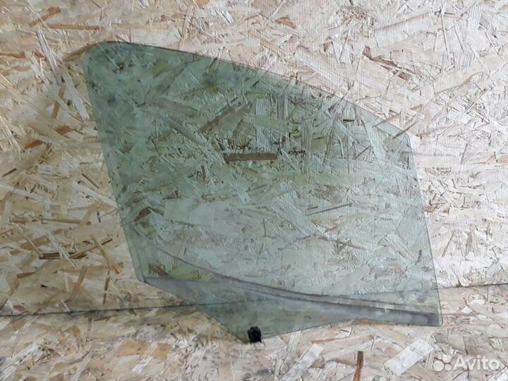 Стекло переднее правое Peugeot Partner B9 DV6 2012