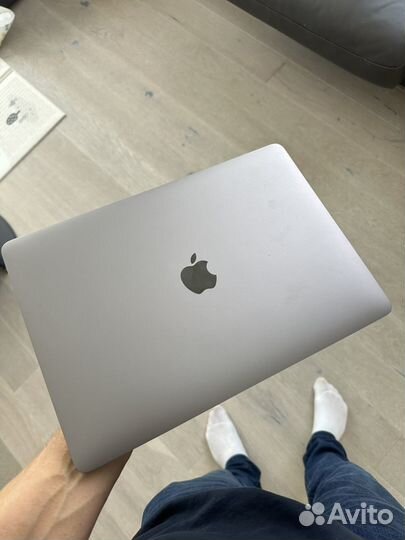 Apple MacBook Pro 13