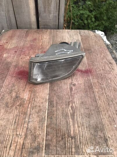 Противотуманная фара левая Toyota Rav-4 2000-2003