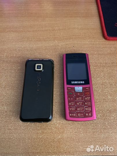 Телефон Samsung