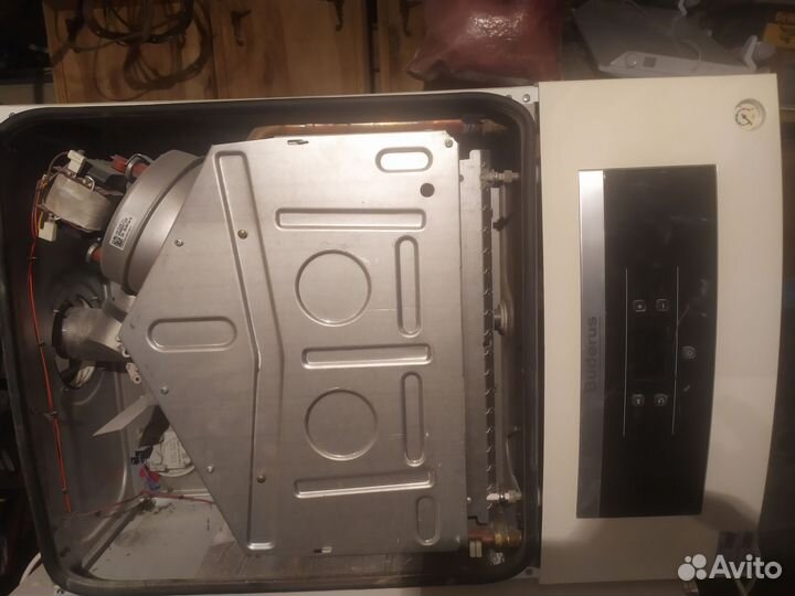 Котел газовый двухконтурный Buderus