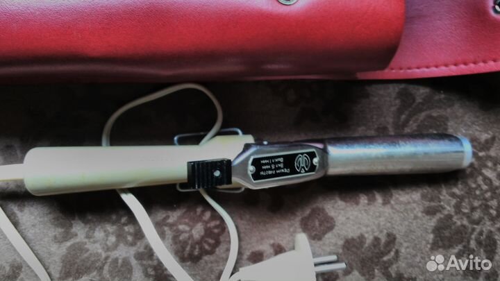 Плойка для завивки волос