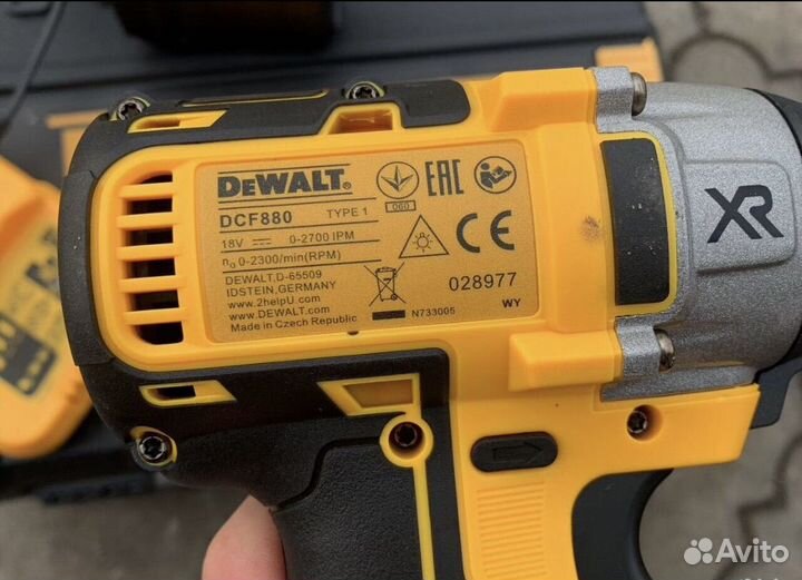 Гайковерт dewalt dcf 880 XR