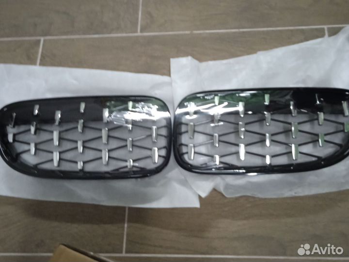 Декоративные решётки ноздри на bmw е92