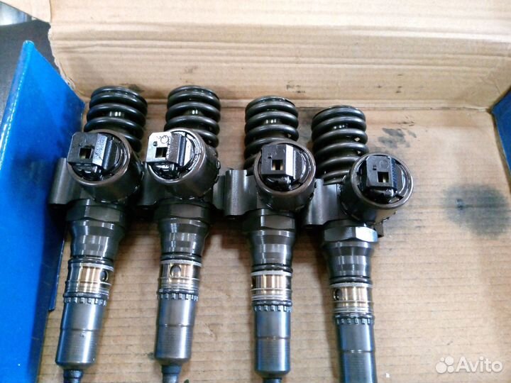 Насос Форсунки volkswagen b6 bkp 2,0