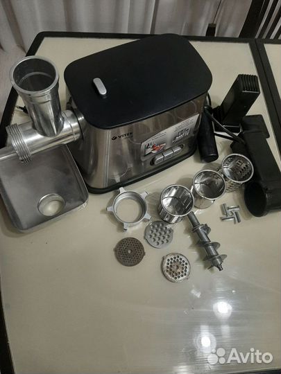 Мясорубка Vitek 3616 на запчасти