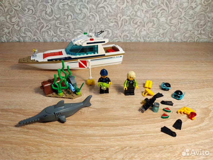 Lego City 60221 Яхта для дайвинга