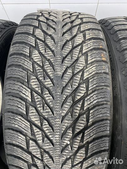 Nokian Tyres Hakkapeliitta CR3 285/45 R22 114T