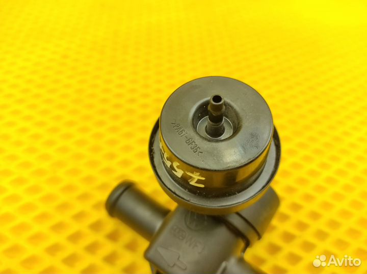 Клапан воздушный Audi A4 B8 cdnc 2.0 tfsi 2010