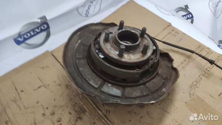 Кулак поворотный задний левый Land Rover Discovery