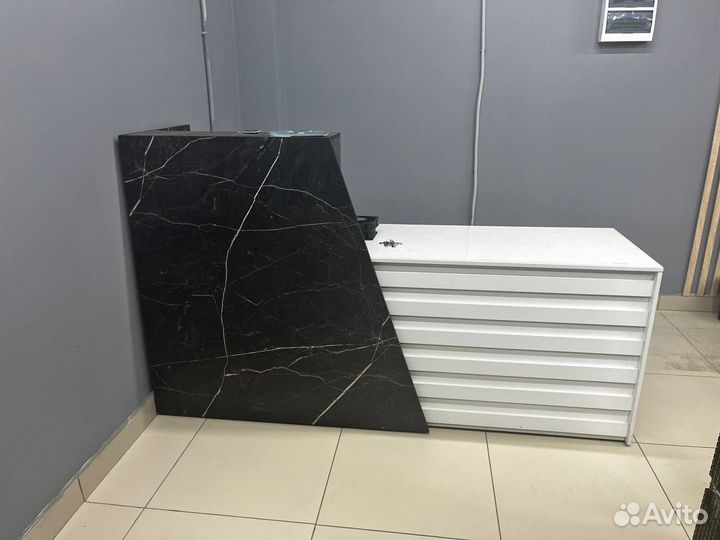 Стойка ресепшн бу