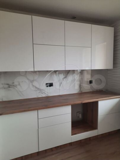 2-к. квартира, 58 м², 4/10 эт.