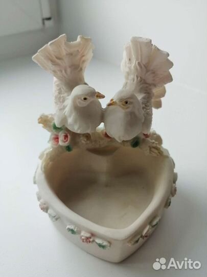 Сувенир, статуэтка, шкатулка 