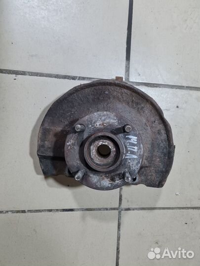 Поворотный кулак Mitsubishi Lancer IX