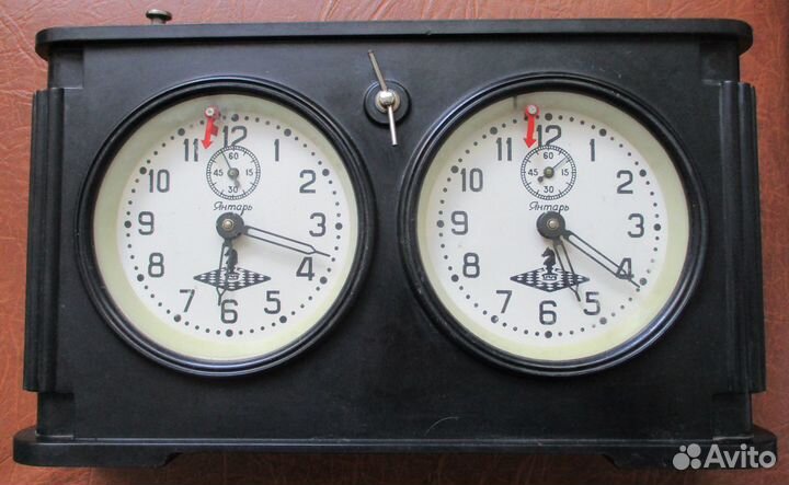 Шахматные часы Янтарь карболит СССР 1966 год