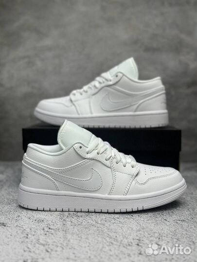 Nike Air Jordan 1 Low White