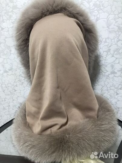 Меховой воротник песец