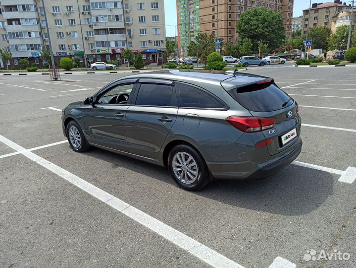 Hyundai i30 1.5 AT, 2022, 18 000 км