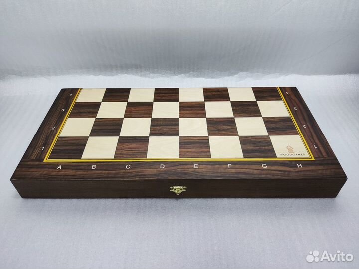 Шахматная доска Баталия 50х50 см, без фигур, WG43