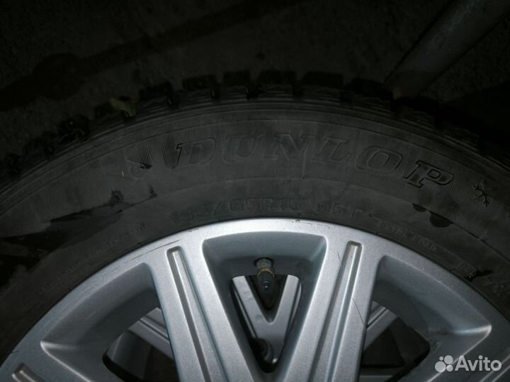 Dunlop SP Winter Ice 02 195/95 R15