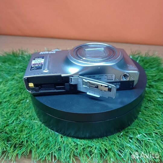 Компактный фотоаппарат Nikon Coolpix S9500